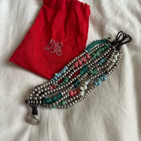 Uno de 50 Multicolor Beaded Silver Bracelet - Picture 1 of 7